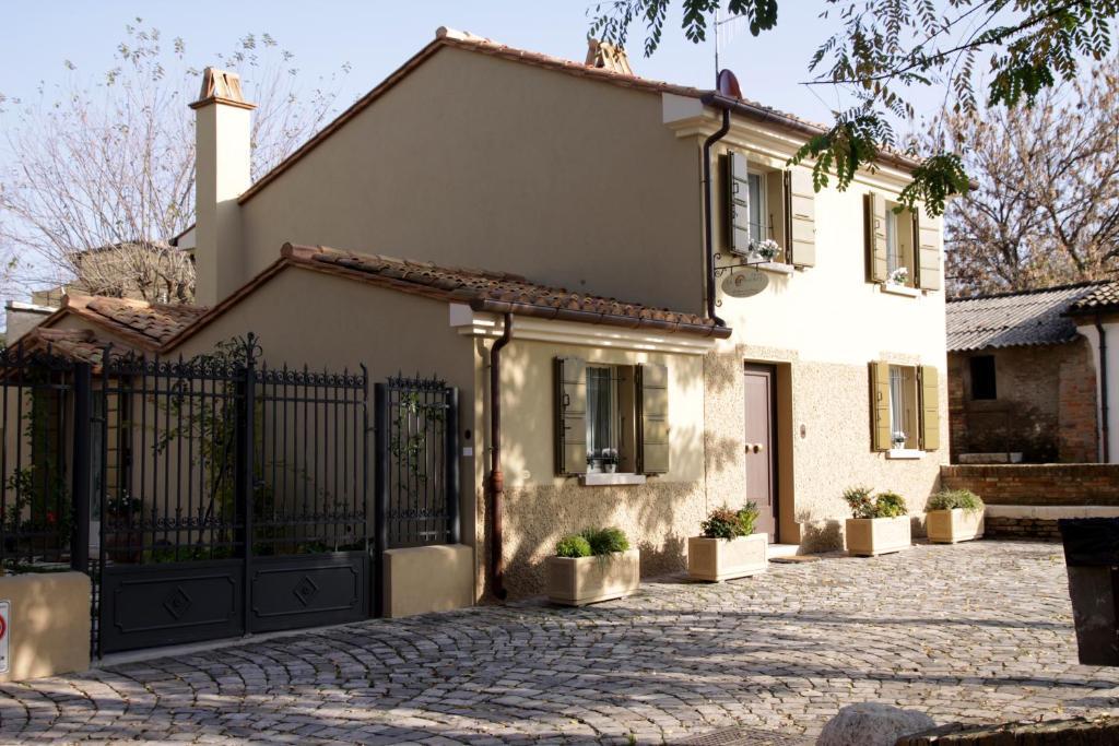 Casina Le Conserve Cesenatico Exterior photo